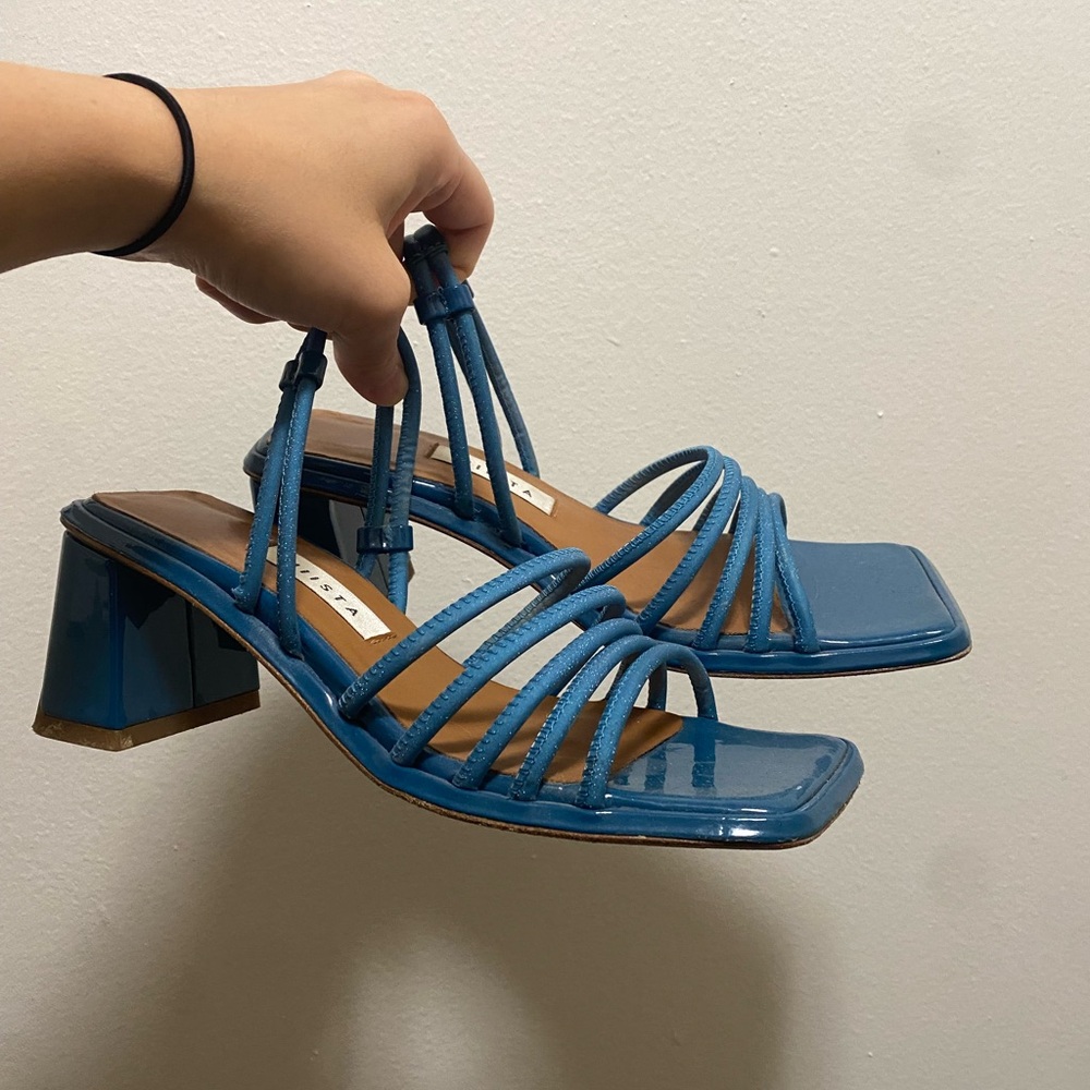 MIISTA sandal size 37